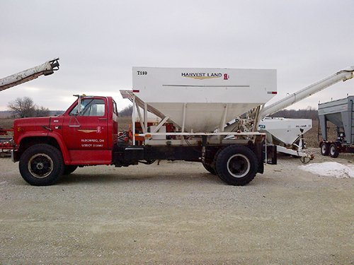 Property photo 7 - Harvest Land Fertilizer Equipment Auction